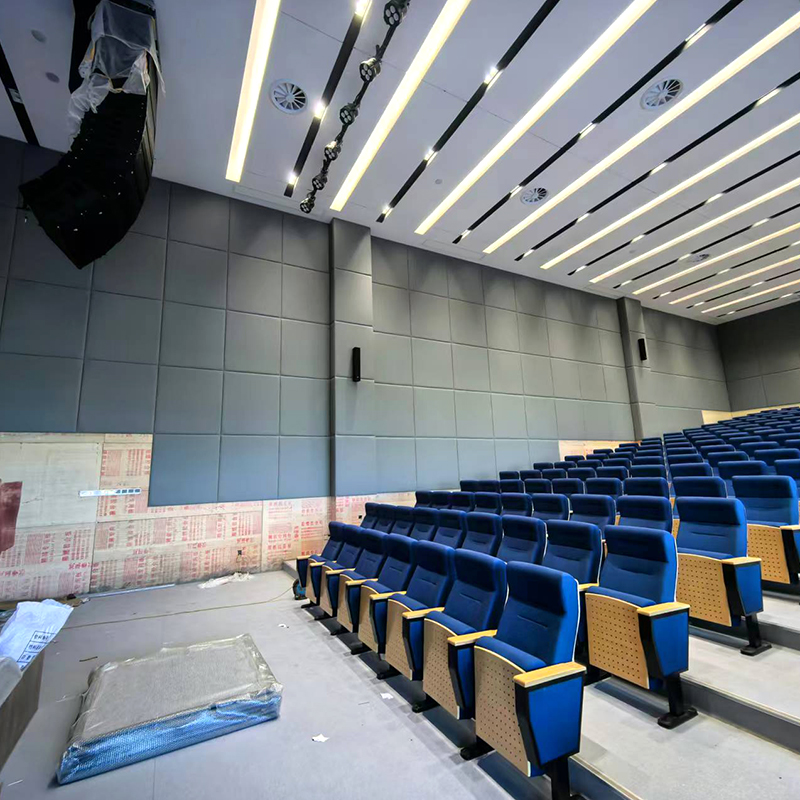 Tấm cách âm bọc da với miếng bọt biển có hiệu quả trong việc bảo vệ con người khỏi bị thương